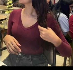 savana Maroon V-Neck Top