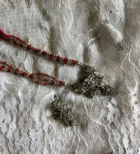 Silver Necklace &amp; Earring Set