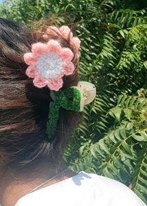 Crochet floral claw clip