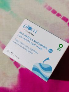 Plum Niacinamide Gel Moisturizer