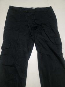 black cargo 4 pocket jeans new condition non used