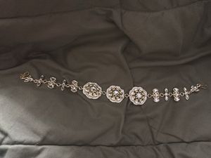 Elegant Hair band with earrings