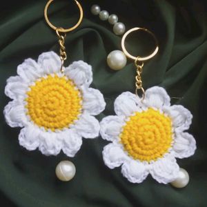 Daisy Flower Keychain