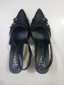 PENCIL HEELS
