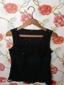 Black Sleeveless Top