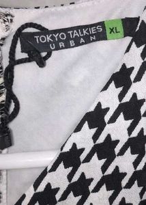 Chic Houndstooth Print Wrap Dress