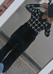 Price Drop Top Black And White
