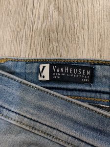 Sc7242 Van Heusen Jeans Waist 32