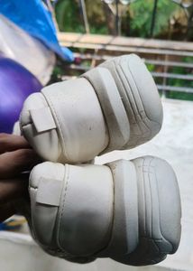 🔥 Sale 🔥Stylish White Sneakers for women