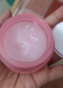 Skin care: Acqalogica Jello Moisturizer For Oily Skin