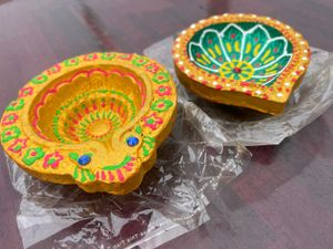 Diwali Diyas - Set of 2