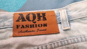 Baggy jeans for women