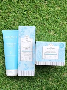 Dot & Key Skincare Set