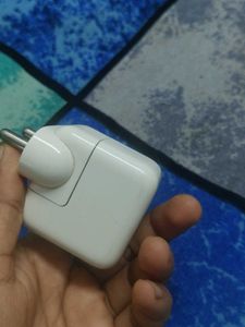 Apple 10W Adapter