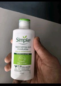 Simple Replenishing rich Moisturiser