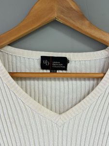 Ribbed V-Neck Long Sleeve Top