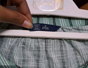 Striped Green Full Sleeve Top – Excellent Conditio