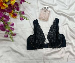 🇳🇿💫💕Elegant Black Lace Bralette
