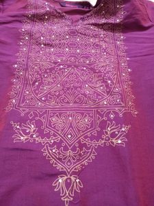 Ethnic wear top with oxidised earring
