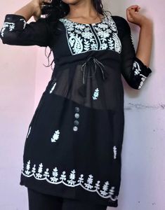 Chikankari Short Kurti
