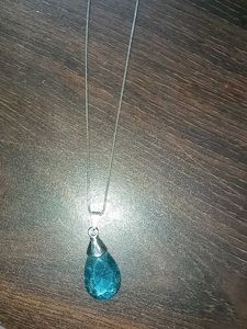 Teardrop Pendant Necklace