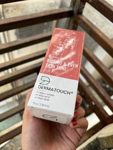 DERMATOUCH Bright &amp; Even Tone Face Wash with Niacinamide, Vitamin E and Kojic Acid | Daily Gentle Face Cleanser For Tan, Pigmentation, Uneven Tone - 70G