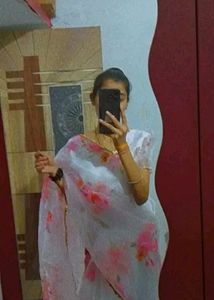 Brand New Saree Not Used With Stitch Blouse