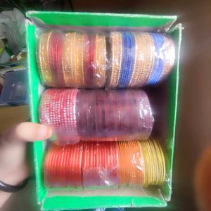 Metal Bangle Set