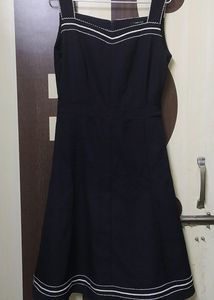 ✨🖤Plain Black Frock With Heart Neckline 🖤✨