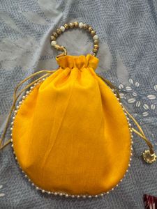 Batwa Purse