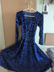 Elegant Blue Velvet Maxi Dress