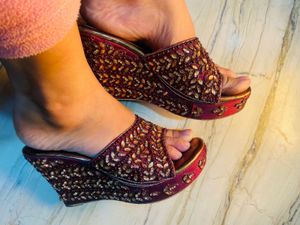 Embroidery Bridal Footwear ❤️