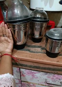 USHA Thunderbolt Mixer With 3mixers