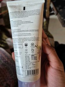 Glamveda Red Wine Peel off Mask