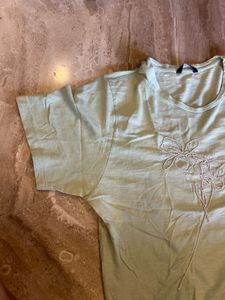 CASUAL WEAR TOP