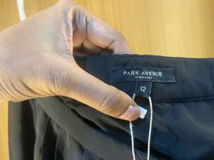 Park avenue - Black Flowy Skirt