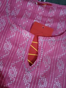 New Pink Woven Pattern Kurti - V-Neck 3/4 Sleeve