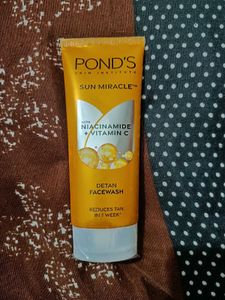 Pack Of 4,Face Wash, Toner, Serum, Moisturizer