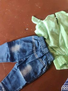 Cute Kids Outfit - Top &amp; Jeans