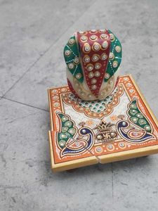 Marble Placemats (Set of 6) &amp; Ganapati Idol