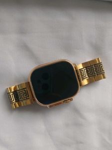 Gold Smart Apple Watch
