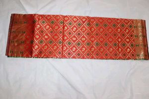 Silk Blend Saree - Green &amp; Red