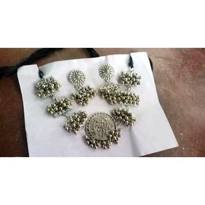 New Nackless Set