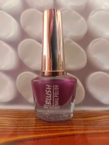 MAGENTA COLOUR NAIL POLISH