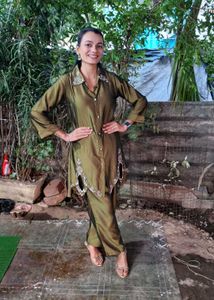 Elegant Olive Green Embroidered Pant Suit