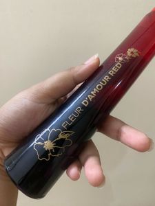 Fleur D'amour Red Perfume