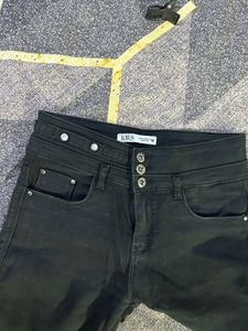 Black Jeans Comfortable And Slim Look High Waist