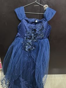 Elegant Blue Party Gown