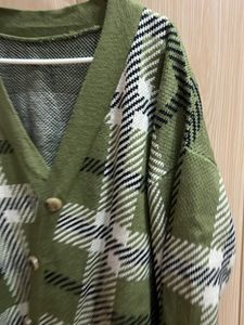 Korean Plaid Cardigan - Cozy &amp; Stylish