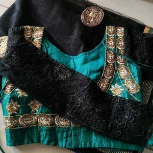 Elegant Black &amp; Gold Saree